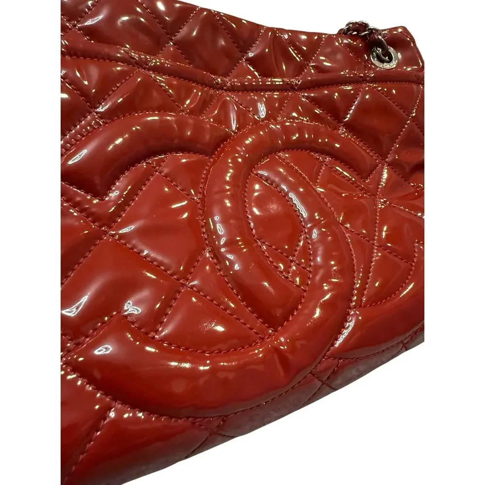 Chanel 2012 Chain Leather Shoulder Bag